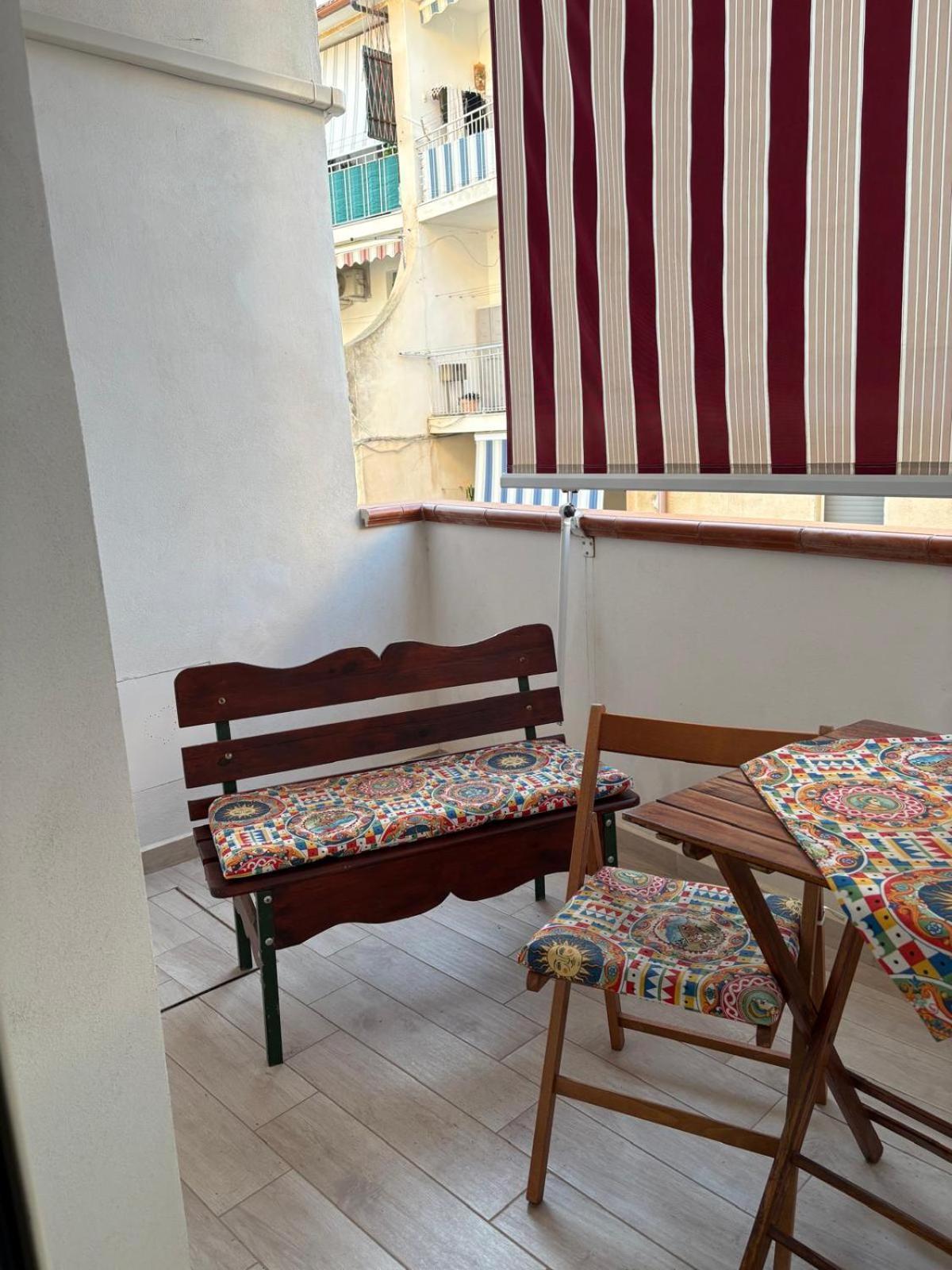 La Casa Di Zia Nini Lägenhet Villaggio Pirandello Exteriör bild
