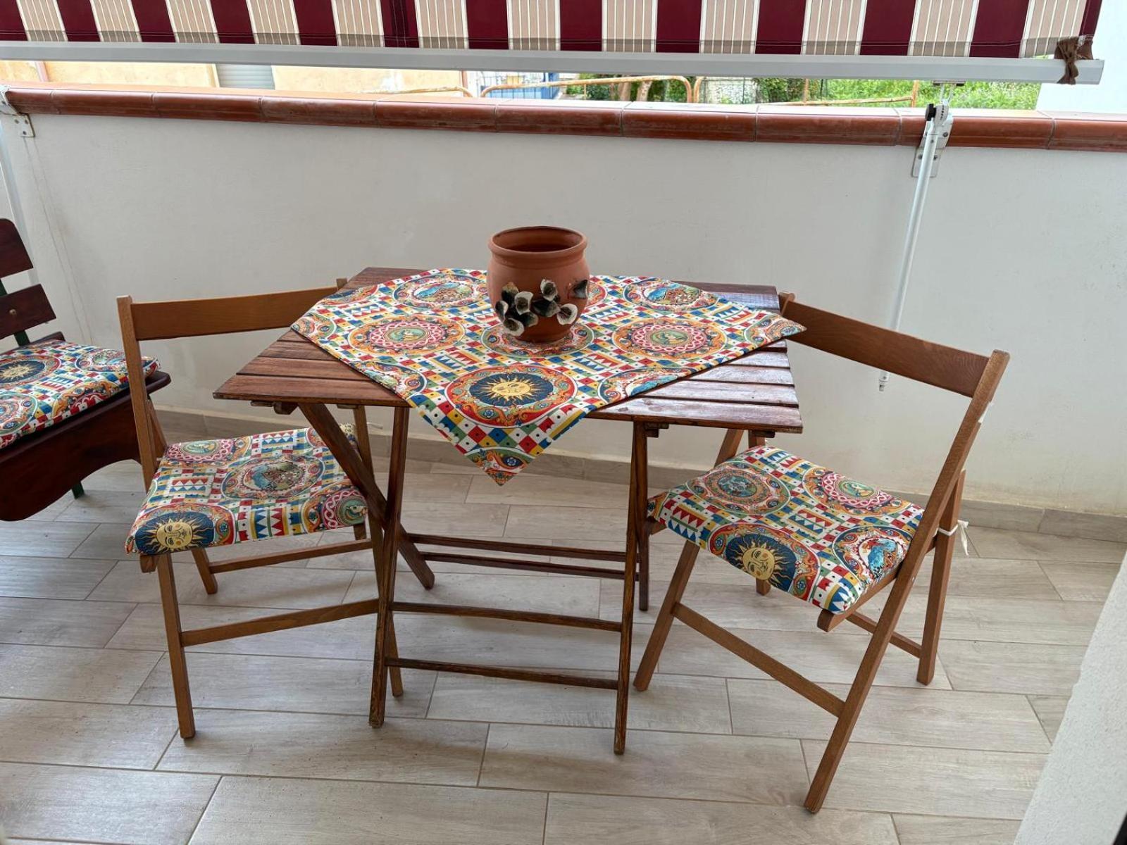 La Casa Di Zia Nini Lägenhet Villaggio Pirandello Exteriör bild
